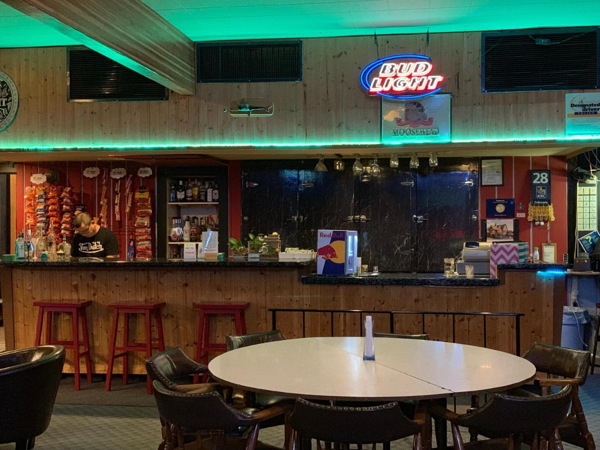 Manitou Motor Inn Kültér fotó