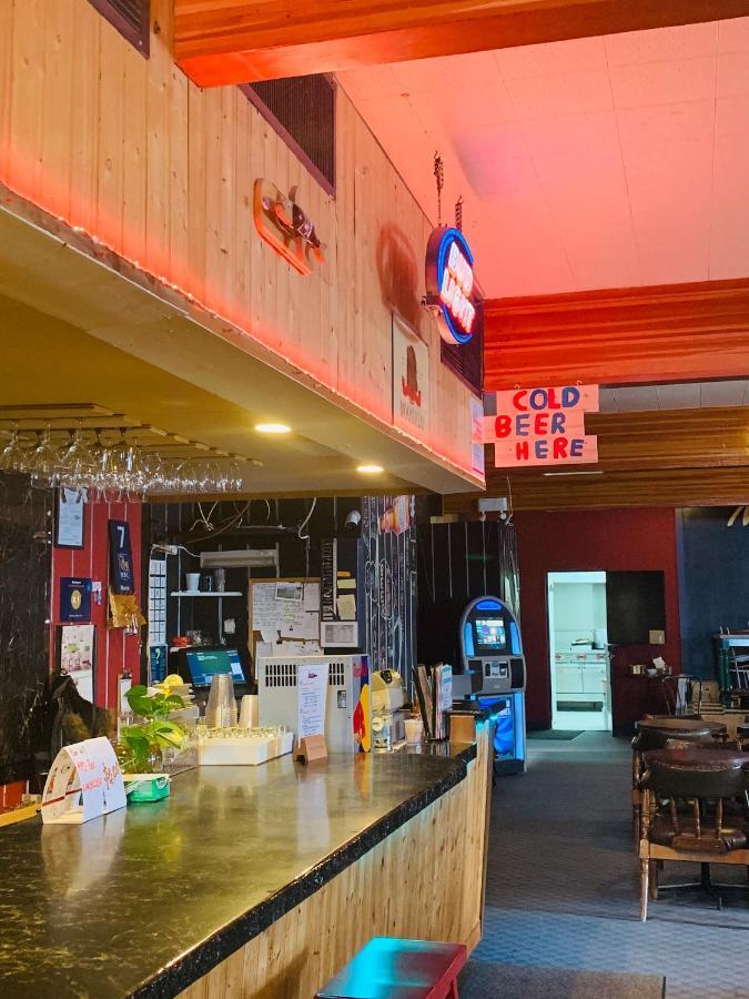 Manitou Motor Inn Kültér fotó