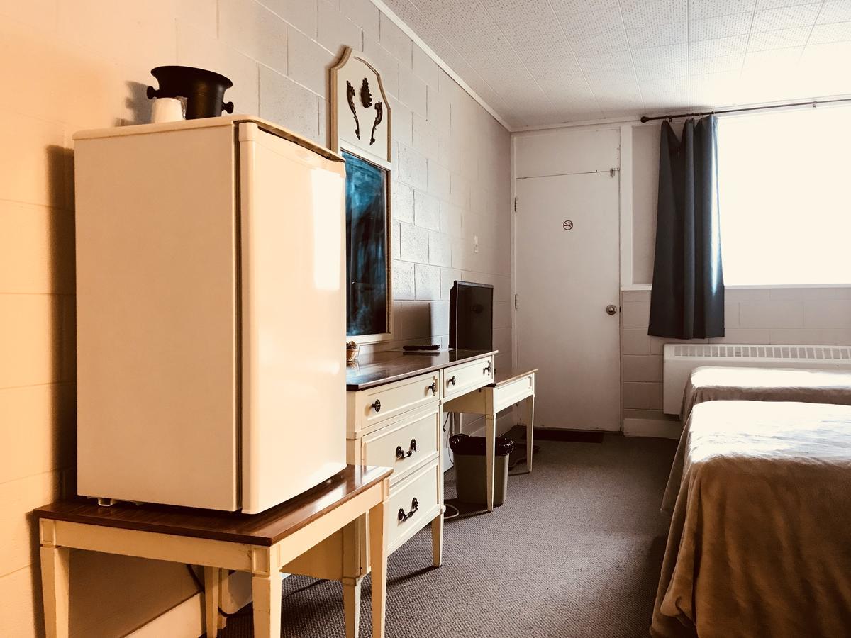 Manitou Motor Inn Kültér fotó
