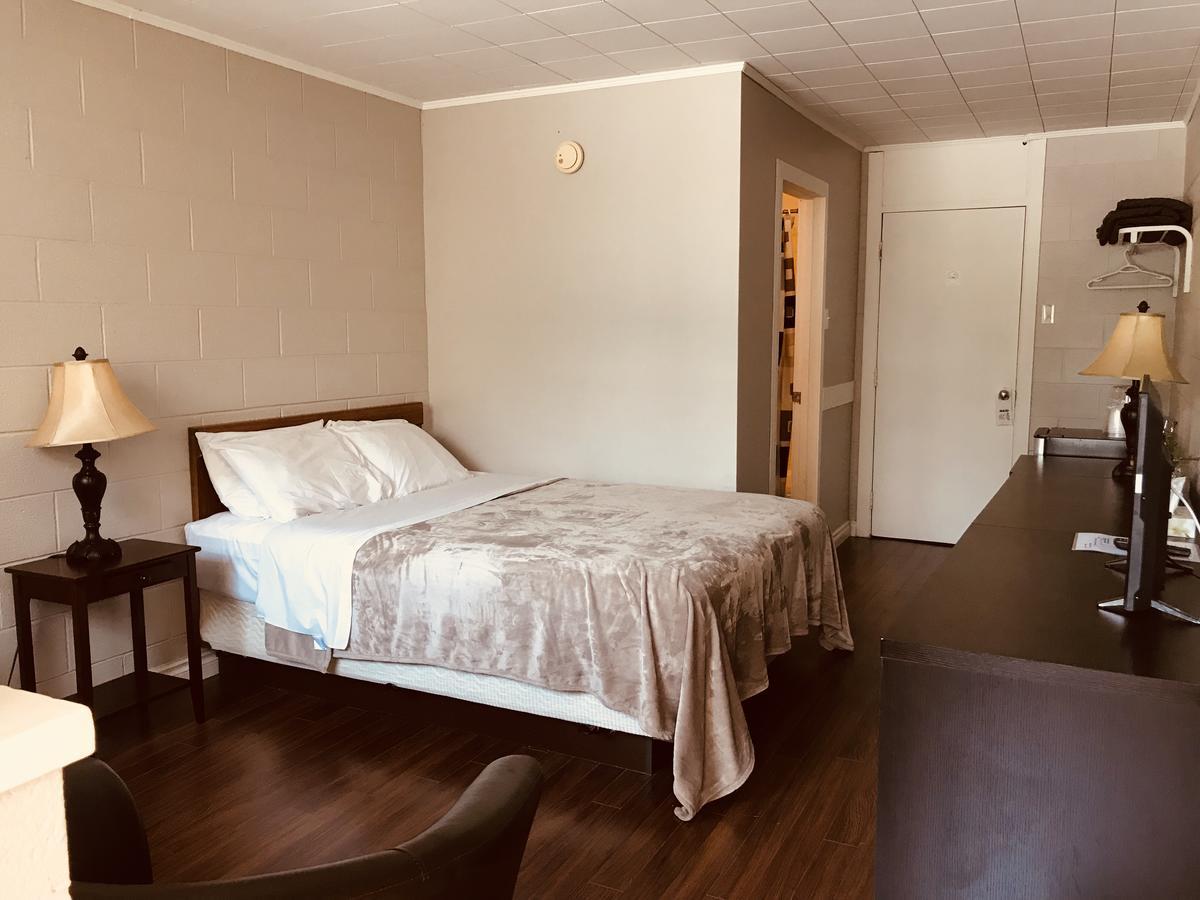 Manitou Motor Inn Kültér fotó